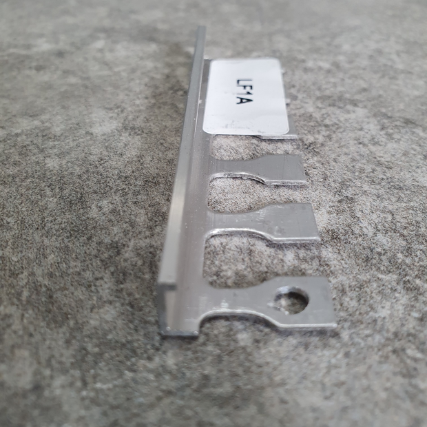 Lajsna za pločice aluminijska profil L savitljiva LF1A 8mm 2,5m-0